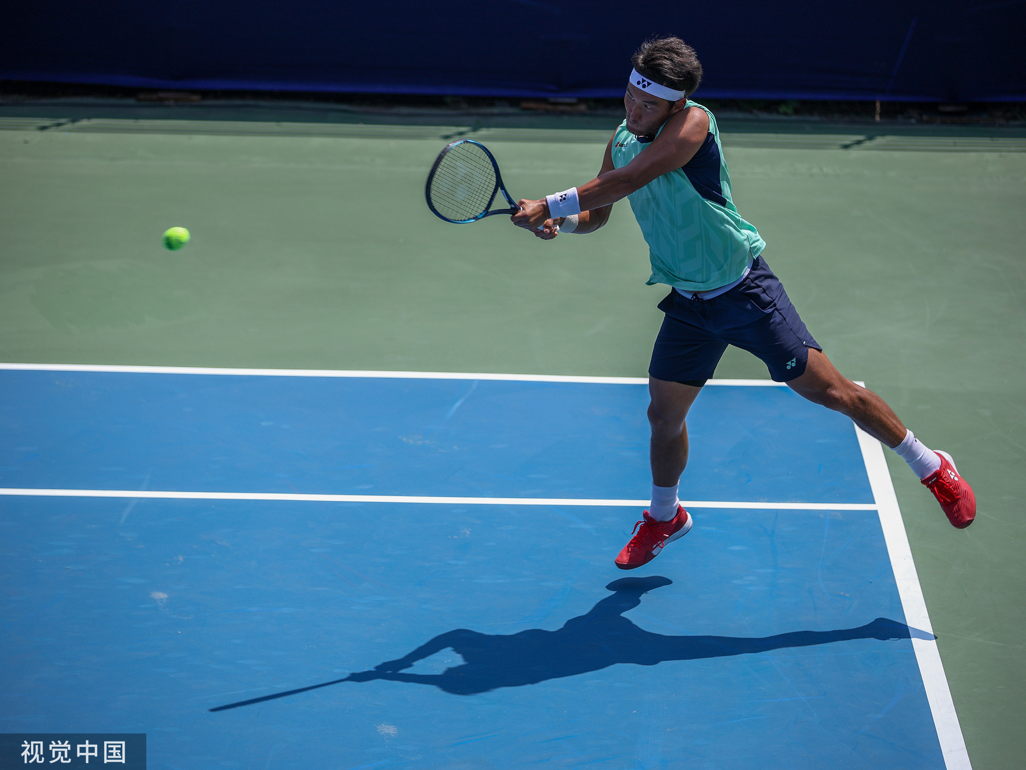 赛地聚焦——意大利杯国际比赛日热度飙升，布莱顿豪取连胜，震撼外界，年轻球员得到机会的简单介绍